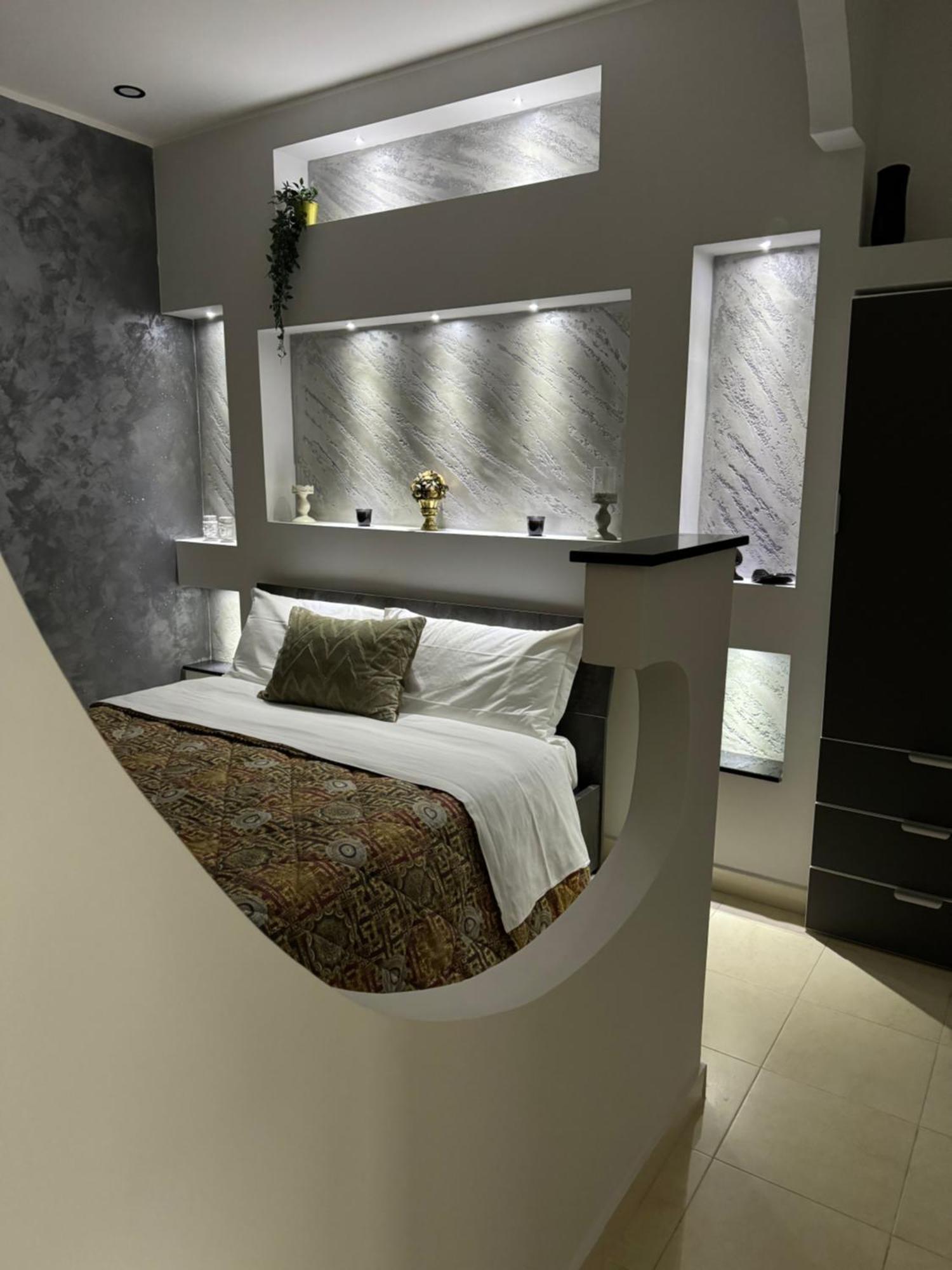 Il Cortiletto28 Rooms & House Szirakúza Kültér fotó