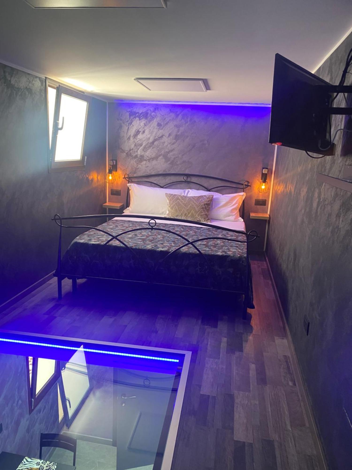 Il Cortiletto28 Rooms & House Szirakúza Kültér fotó